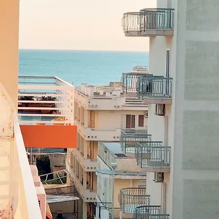 Apartment Maxmar *